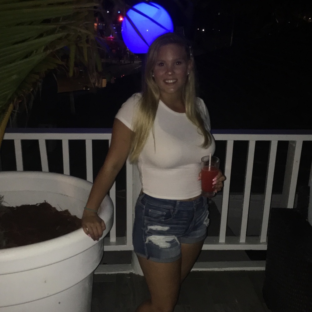 Meet your Posher, Allie